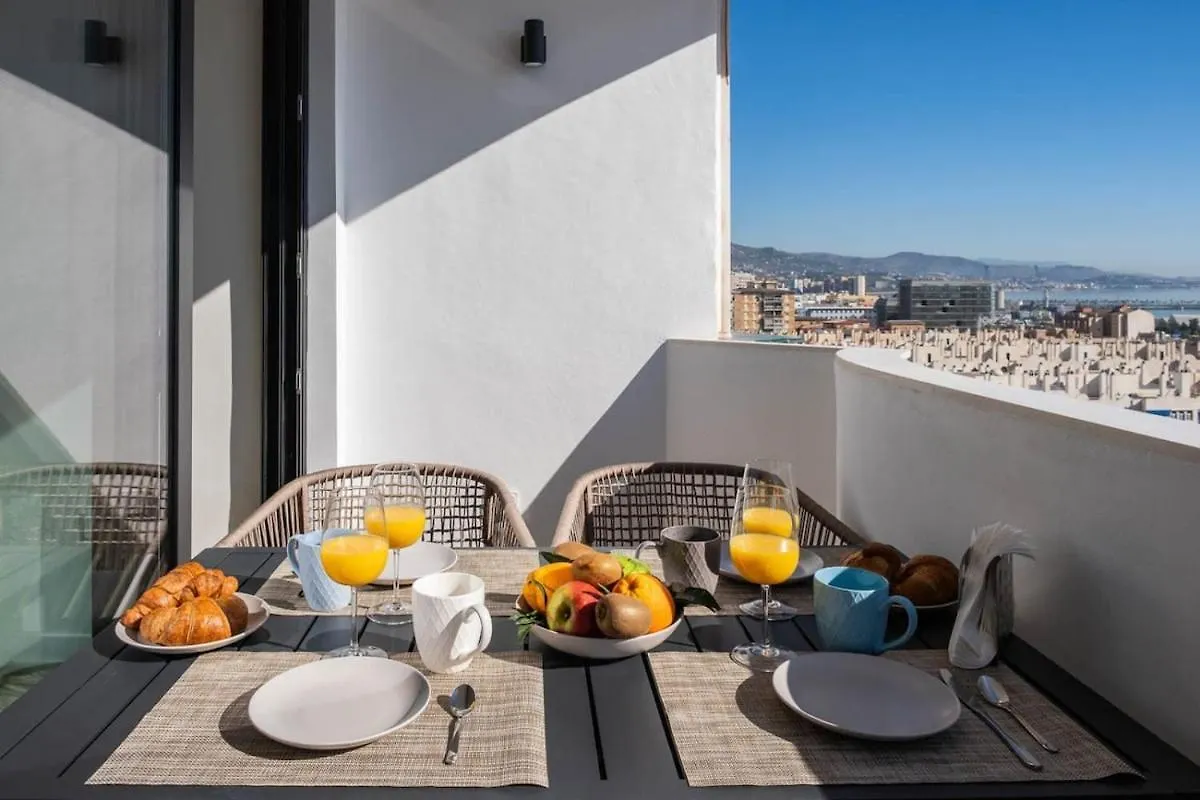 Top Floor Sea View & Terrace In Malaga!